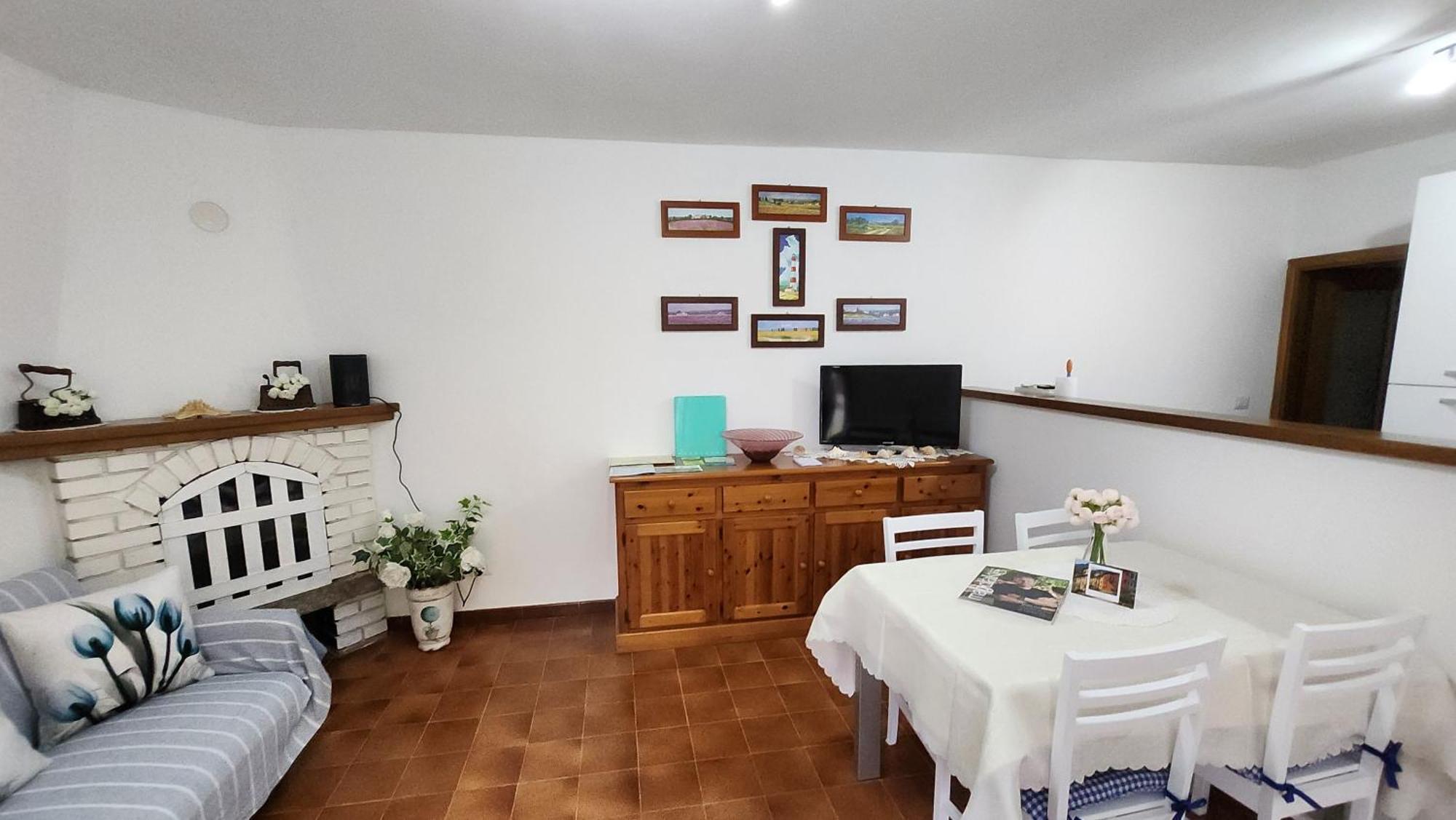 Laura'S Cottage With Lake View, Detached, 5 Kilometers From Varenna เลียร์นา ภายนอก รูปภาพ