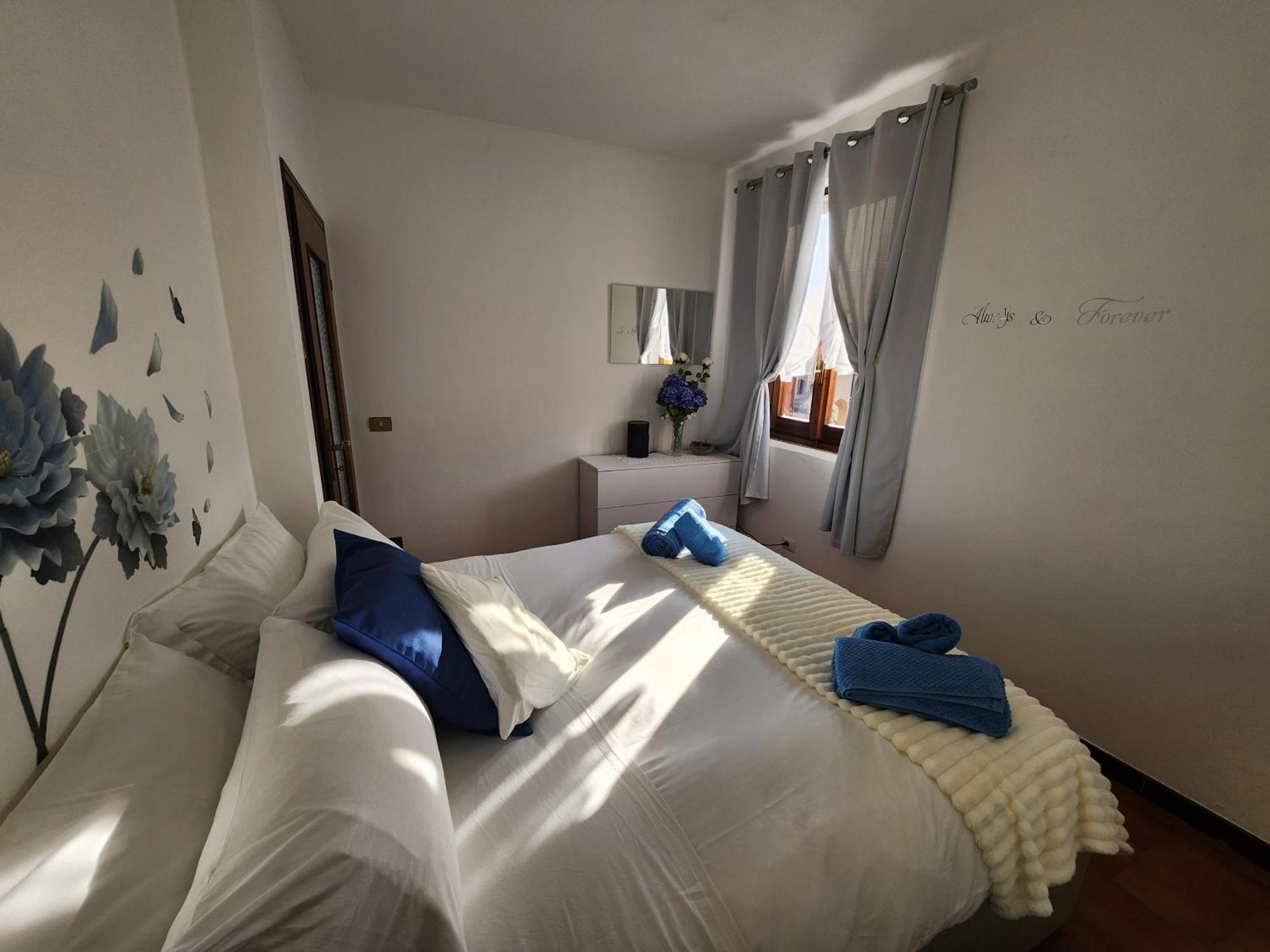 Laura'S Cottage With Lake View, Detached, 5 Kilometers From Varenna เลียร์นา ภายนอก รูปภาพ